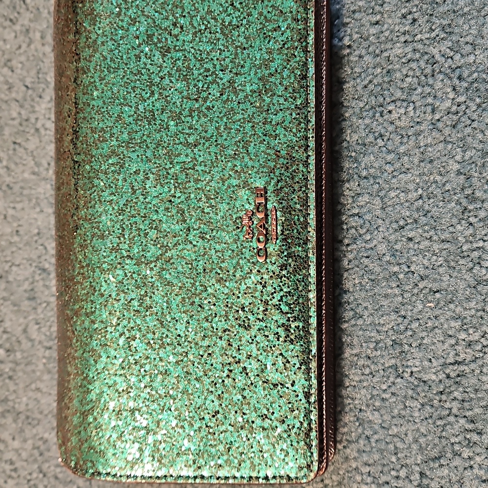 🌿 Coach Green Glitter Clutch Crossbody Purse NEW